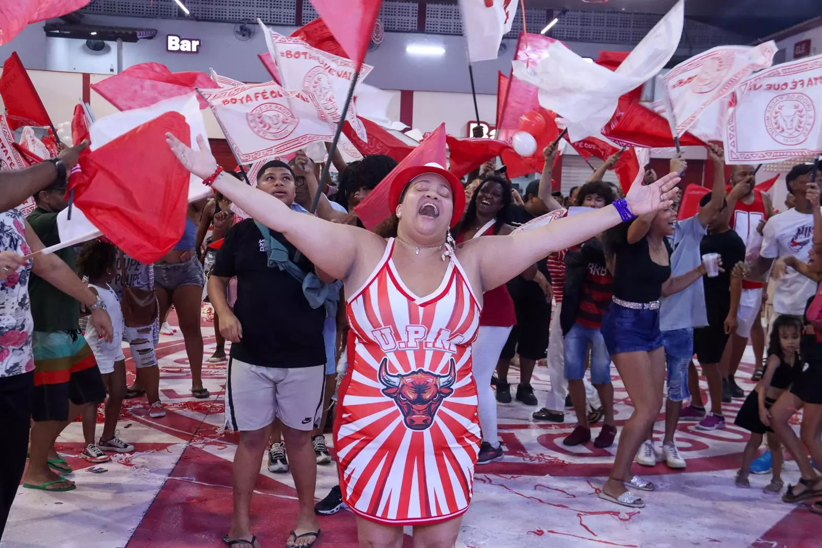 Unidos de Padre Miguel realiza semifinal de samba-enredo dia 13